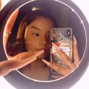 Meet your Posher, Joanna